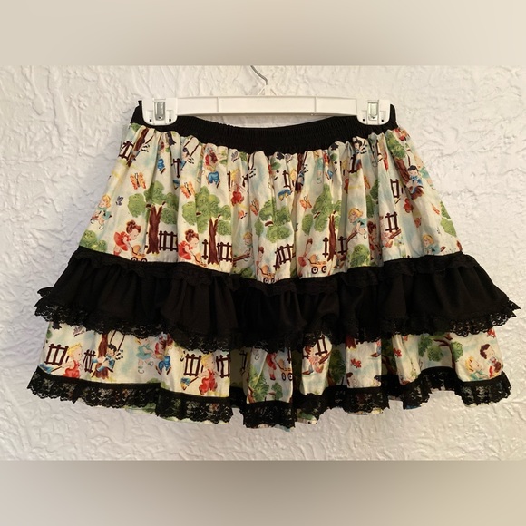 💛 Ruffle mini skirt by Orbit for Cykxtees - Picture 7 of 10